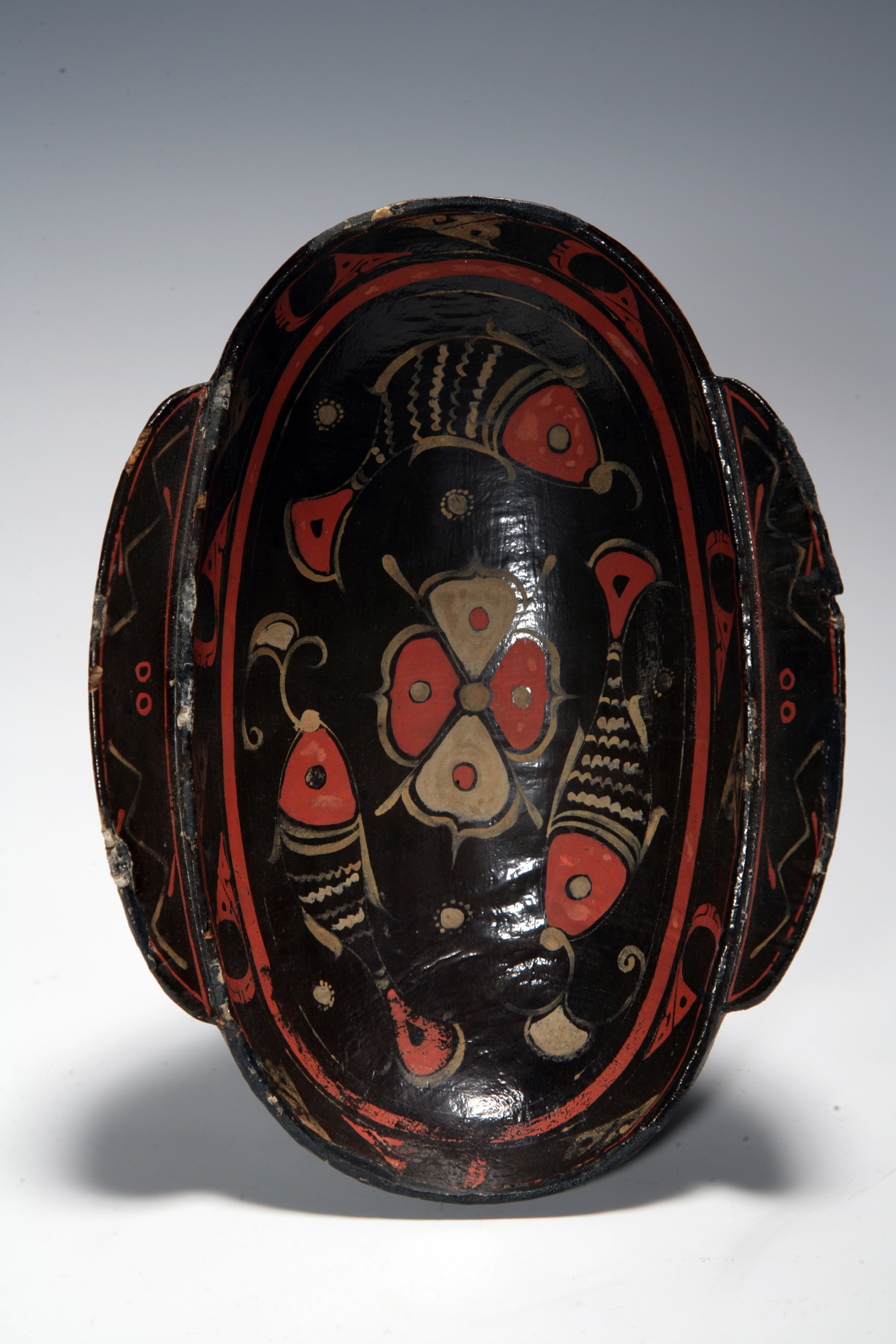 1669623739227303.jpg 7 西汉漆木彩绘三纹鱼耳杯.jpg