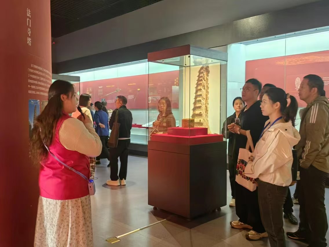 1740632861306927.jpg 3.jpg